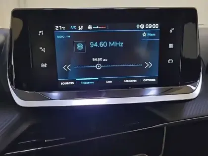 Photo 18 Peugeot 2008  PureTech 100 S&S BVM6