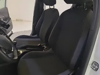 Photo 10 Peugeot 2008  PureTech 100 S&S BVM6