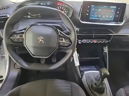 Photo 7 Peugeot 2008  PureTech 100 S&S BVM6