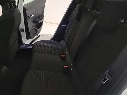 Photo 11 Peugeot 2008  PureTech 100 S&S BVM6