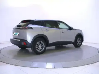 Photo 37 Peugeot 2008  Moteur électrique 136 ch