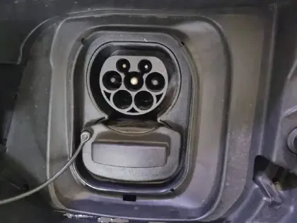 Photo 65 Peugeot 2008  Moteur électrique 136 ch