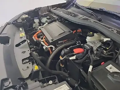 Photo 47 Peugeot 2008  Moteur électrique 136 ch