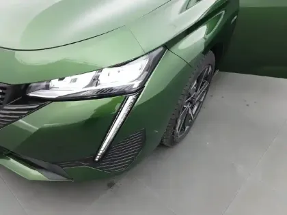 Photo 45 Peugeot 308  PHEV 180 e-EAT8