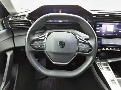 Photo 38 Peugeot 308  PHEV 180 e-EAT8