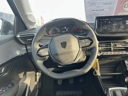 Photo 8 Peugeot 208  PureTech 75 S&S BVM5