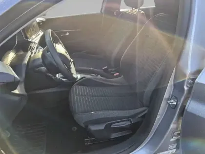 Photo 10 Peugeot 208  PureTech 75 S&S BVM5