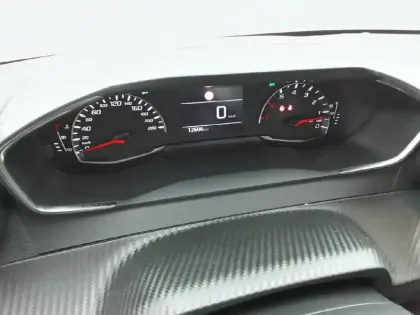 Photo 30 Peugeot 208  PureTech 75 S&S BVM5