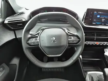 Photo 8 Peugeot 208  PureTech 75 S&S BVM5