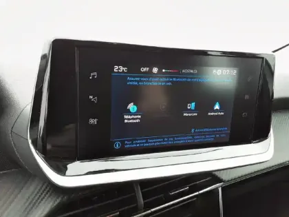 Photo 20 Peugeot 208  PureTech 75 S&S BVM5