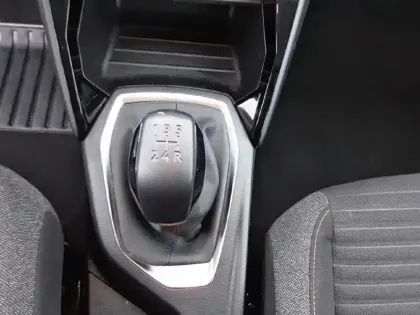 Photo 13 Peugeot 208  PureTech 75 S&S BVM5