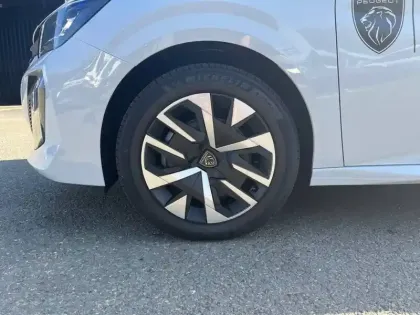 Photo 33 Peugeot 208  100 S&S BVM6