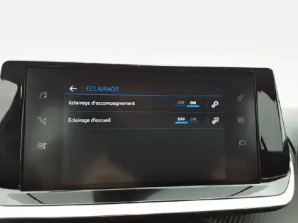 Photo 26 Peugeot 208  PureTech 75 S&S BVM5