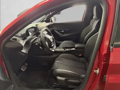 Photo 30 Peugeot 208  Hybrid 145 e-DCS6