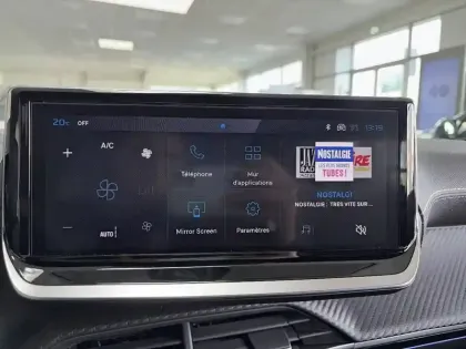 Photo 34 Peugeot 208  Hybrid 145 e-DCS6