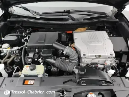 Photo 6 Mitsubishi Outlander  2.0I 200 PHEV Hybride rechargeable Essence Instyle