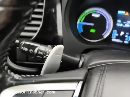 Photo 16 Mitsubishi Outlander  2.0I 200 PHEV Hybride rechargeable Essence Instyle