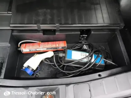 Photo 26 Mitsubishi Outlander  2.0I 200 PHEV Hybride rechargeable Essence Instyle