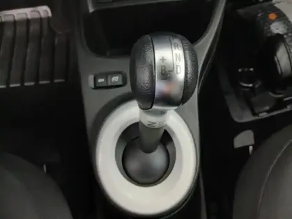 Photo 14 Renault Twingo E-TECH ELECTRIQUE III Achat Intégral - 21 Life