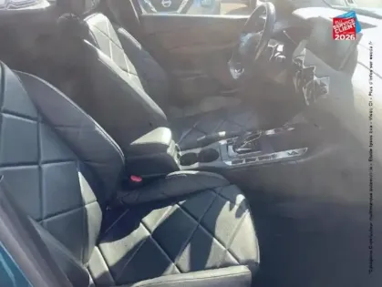 Photo 23 DS DS 3  Crossback PureTech 130ch So Chic Automatique Sieges cuir GPS Camera