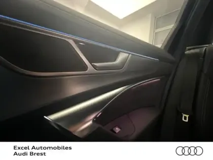 Photo 12 Audi A6  2.0 TFSI 367ch e-hybrid S line Quattro S tronic 7