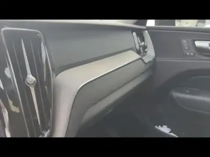 Photo 9 Volvo Xc60  T6 Hybride Rechargeable 253 + 145ch Plus Style Dark Geartronic 8 AWD