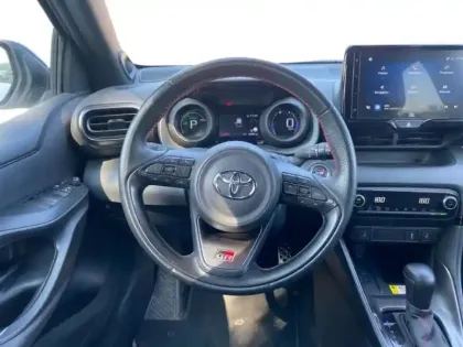 Photo 13 Toyota Yaris  116h GR Sport 5p MY22