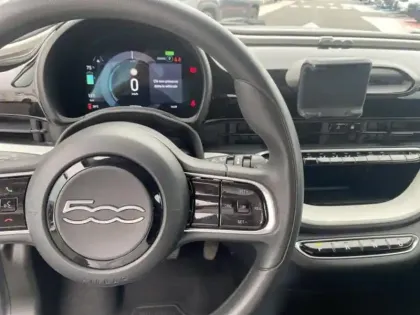 Photo 13 Fiat 500  e 95ch Action