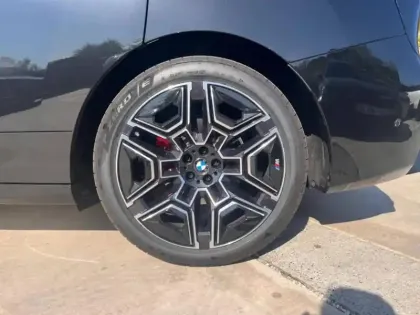 Photo 22 BMW Ix  xDrive60 544ch M Sport