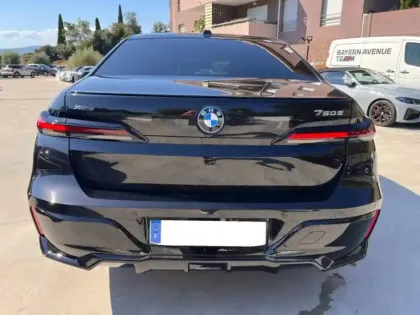 Photo 6 BMW Serie 7 Série 7 750eA xDrive 489ch M Sport