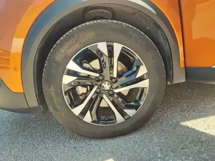 Photo 10 Peugeot 2008  Electrique 136 ch