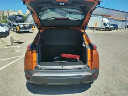 Photo 5 Peugeot 2008  Electrique 136 ch