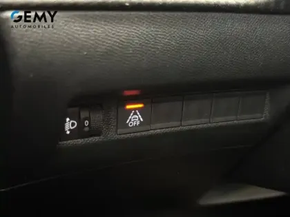 Photo 14 Peugeot 208  PureTech 75 S&S BVM5