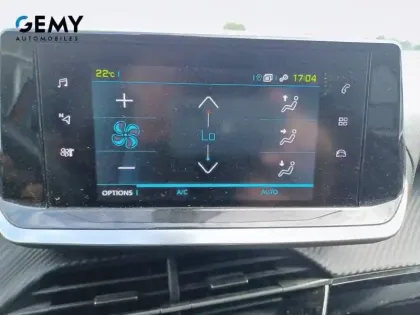 Photo 62 Peugeot 2008  Electrique 136 ch