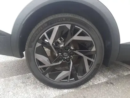 Photo 18 Renault Symbioz  E-Tech full hybrid 145