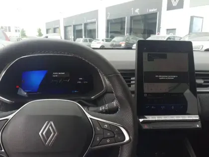 Photo 11 Renault Symbioz  E-Tech full hybrid 145