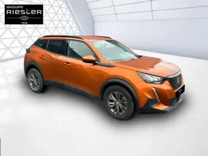 Photo 17 Peugeot 2008  PureTech 100 S&S BVM6