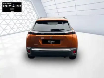 Photo 42 Peugeot 2008  PureTech 100 S&S BVM6