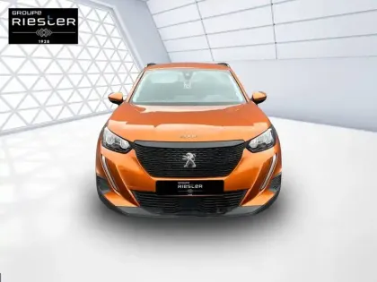 Photo 16 Peugeot 2008  PureTech 100 S&S BVM6