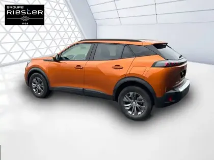 Photo 21 Peugeot 2008  PureTech 100 S&S BVM6