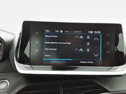 Photo 24 Peugeot 208  BlueHDi 100 S&S BVM6