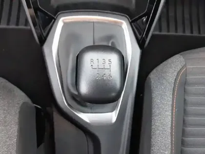 Photo 13 Peugeot 208  BlueHDi 100 S&S BVM6