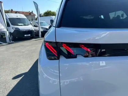 Photo 36 Peugeot 5008  Hybrid 145 e-DCS6