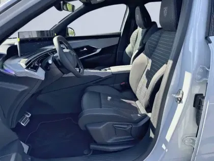 Photo 30 Peugeot 5008  Hybrid 145 e-DCS6