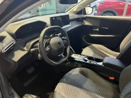 Photo 8 Peugeot 208  Hybrid 110 e-DCS6