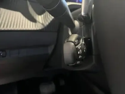 Photo 17 Peugeot 208  Hybrid 110 e-DCS6