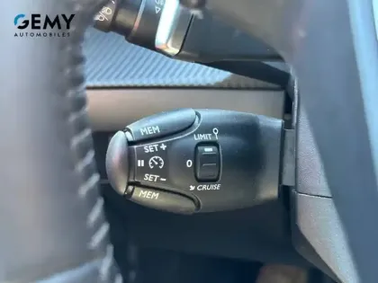 Photo 17 Peugeot 208  PureTech 100 S&S EAT8