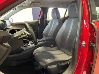 Photo 48 Peugeot 2008  PureTech 130 S&S EAT8