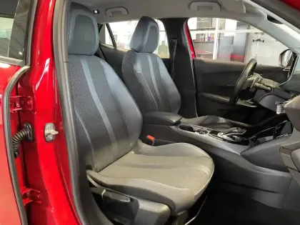 Photo 49 Peugeot 2008  PureTech 130 S&S EAT8