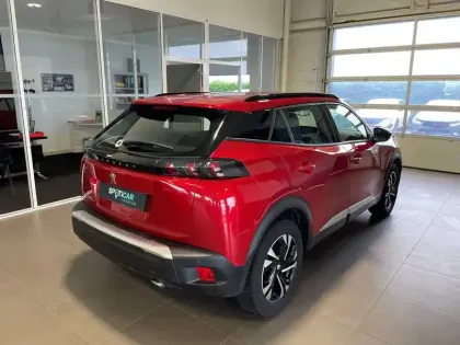 Photo 45 Peugeot 2008  PureTech 130 S&S EAT8